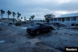 Daños en la localidad de Venice, Florida, tras el impacto del huracán Milton.